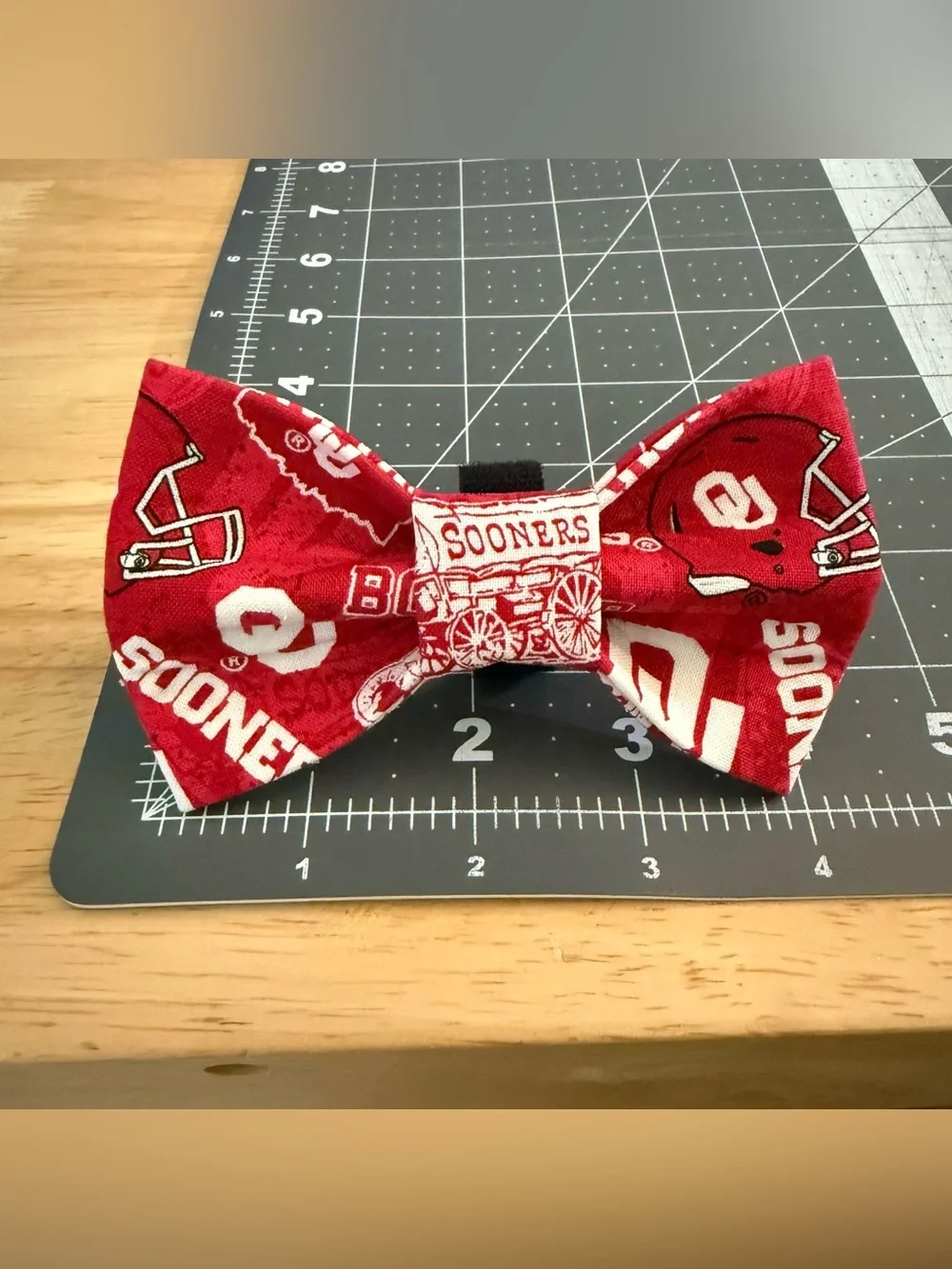 OU Pet Bowtie (large)